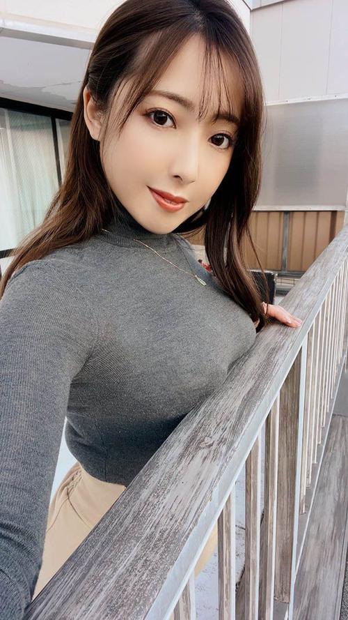 和美女老师啪啪啪小说的相关介绍