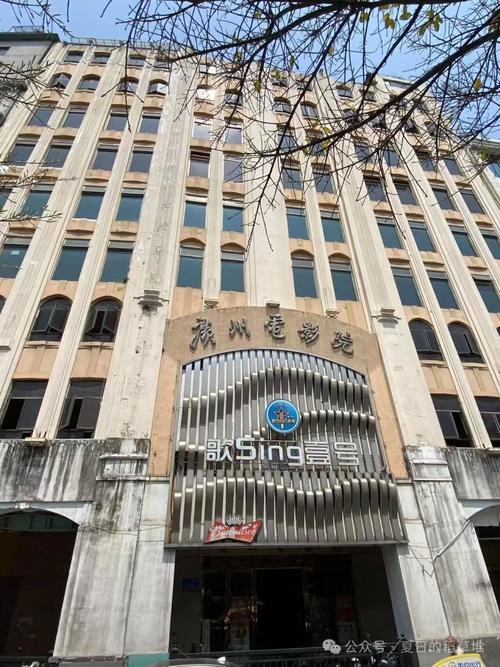 江亚洲少妇的相关介绍
