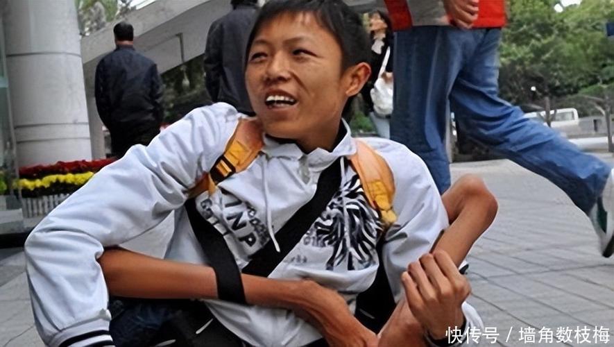 扒开狂揉美女的相关介绍