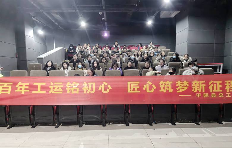 黑丝美女av网站的相关介绍