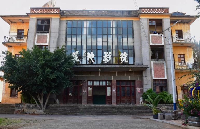 人妻少妇在线免费的相关介绍
