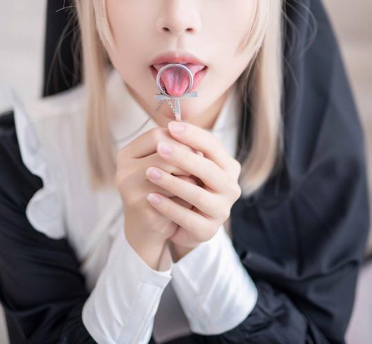 摸老师逼逼的相关介绍