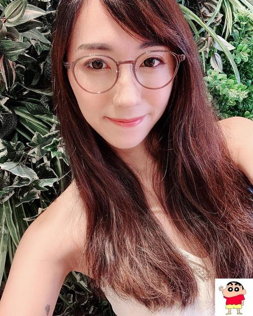 亚洲少妇12p的相关介绍
