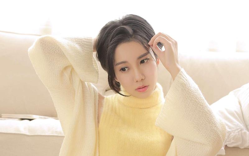嫩草蜜桃性感人妻少妇av的相关介绍