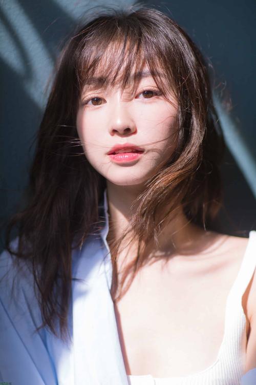 诱惑女秘书的相关介绍