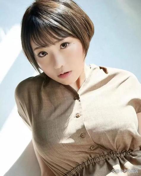 精品人妻少妇嫩草的相关介绍