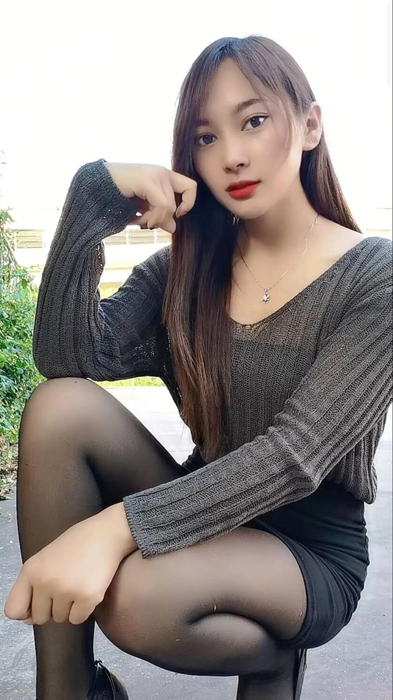 人妻啪啪三区的相关介绍