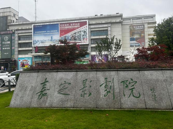 18禁止看尿道入口的相关介绍