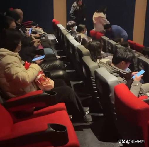 av少妇勾引免费的相关介绍