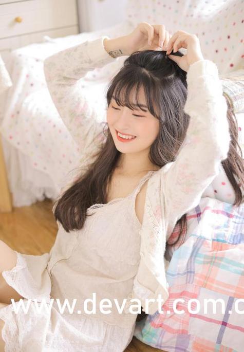 我和我的大乳秘书的相关介绍