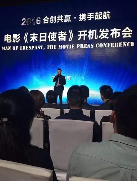 人妻,耸动,激烈,官场小说的相关介绍